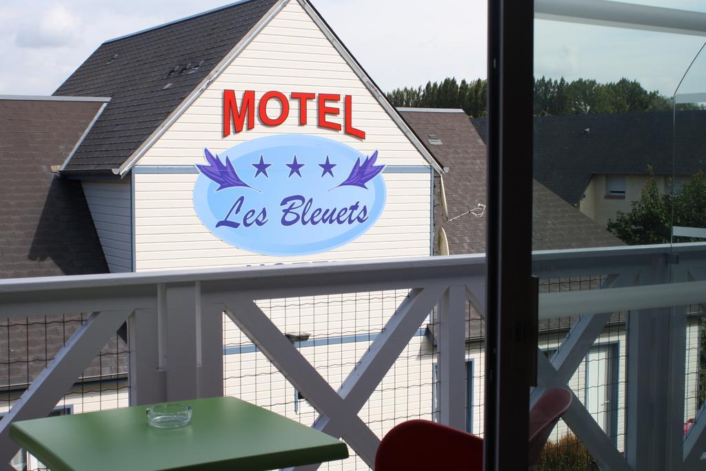 Contact Hotel - Motel Les Bleuets & Spa La Rivière-Saint-Sauveur Szoba fotó